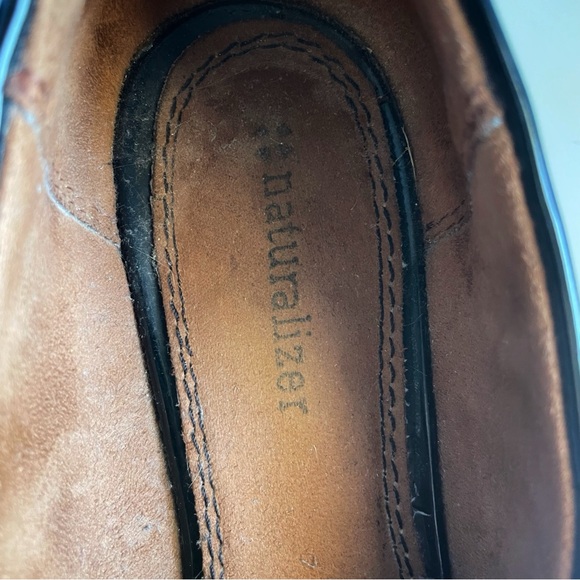 Size 7.5 black clogs with silver buckle and short heel - Picture 4 of 6